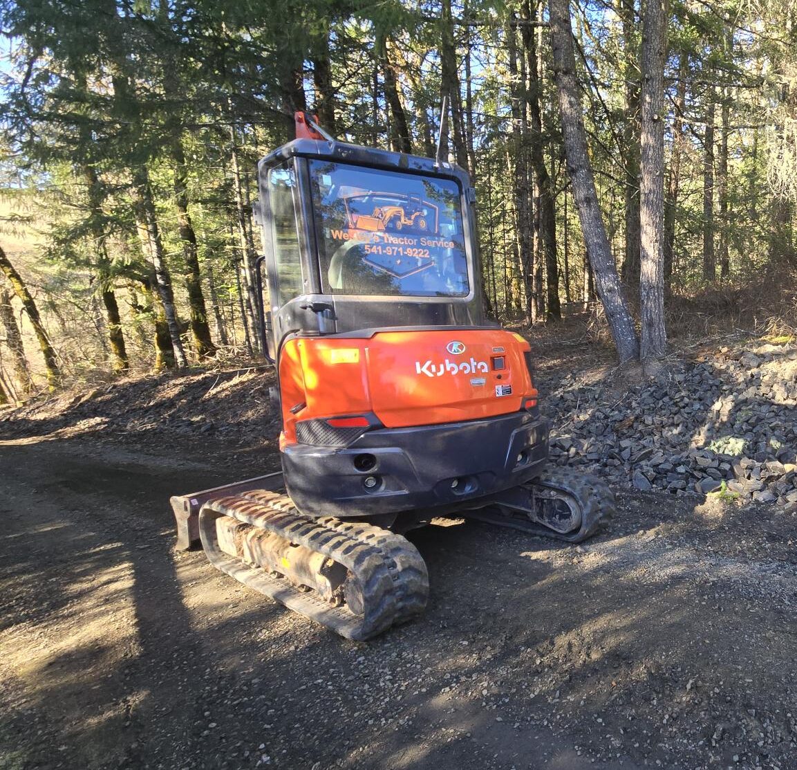 Drainage ditch cleaning Wesley's Tractor Service Serving Lebanon, Albany Corvallis , Dallas, Eugene